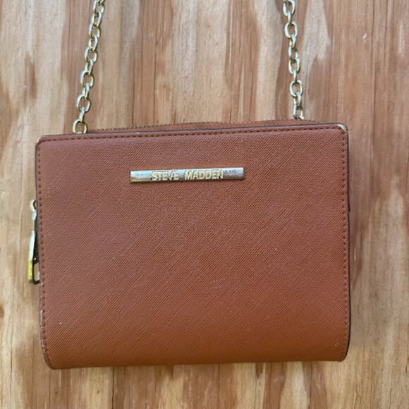 Steve Madden Handbags - Steve Madden Crossbody Bag